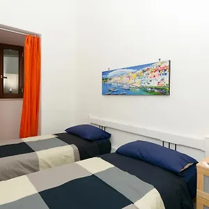 Apartamento Residenza Santa Chiara, Nápoles