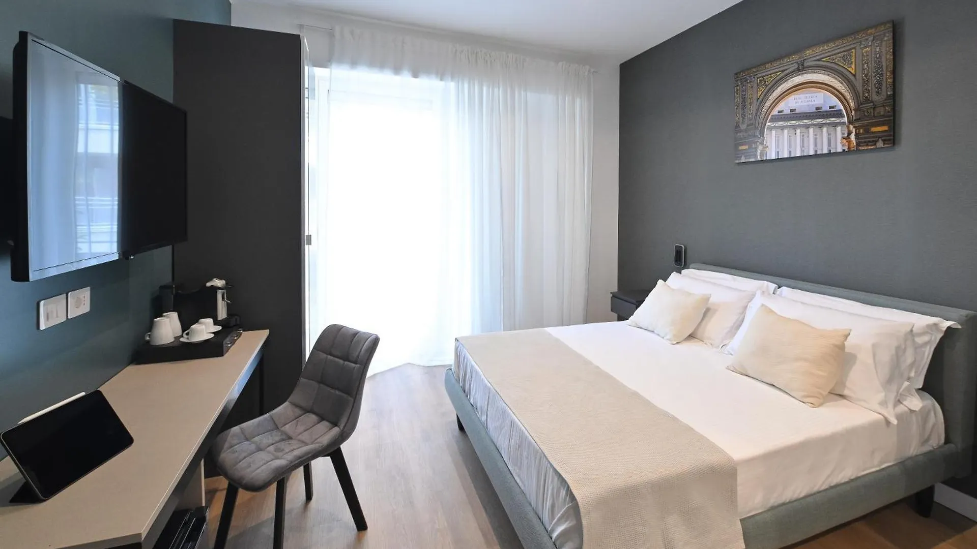Ponte Di Tappia Suites Naples 0*,