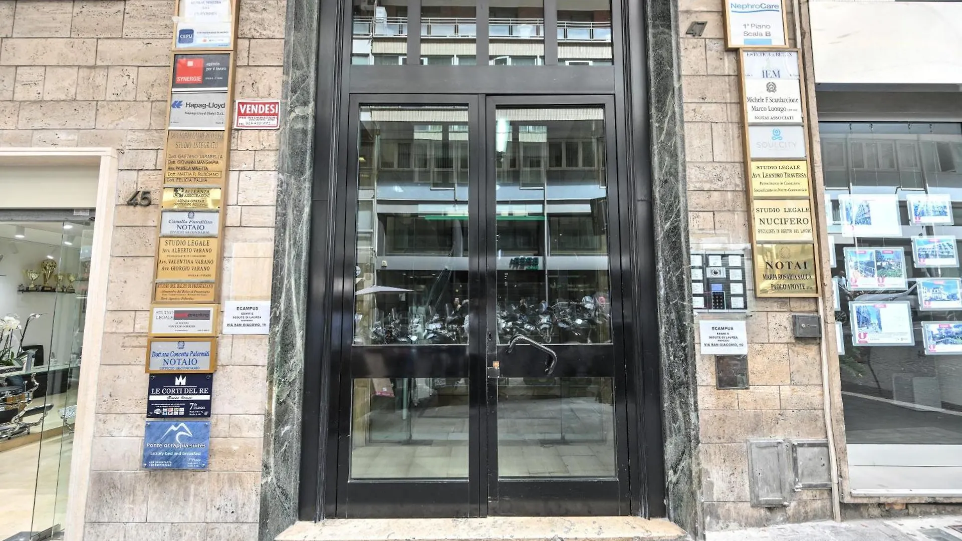 Ponte Di Tappia Suites Naples Italy