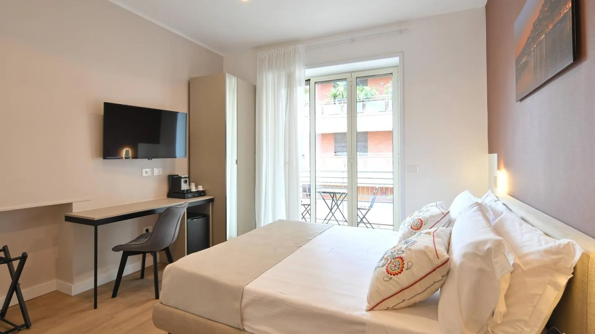 Ponte Di Tappia Suites Naples 0*,